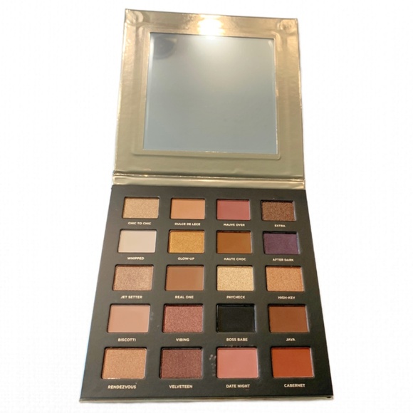 ICONIC LONDON Booming & Gleaming Eyeshadow Palette Full Size 20 Colors NEW - Picture 8 of 8